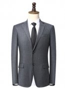 西服色彩的應用-灰、白、粉紅色